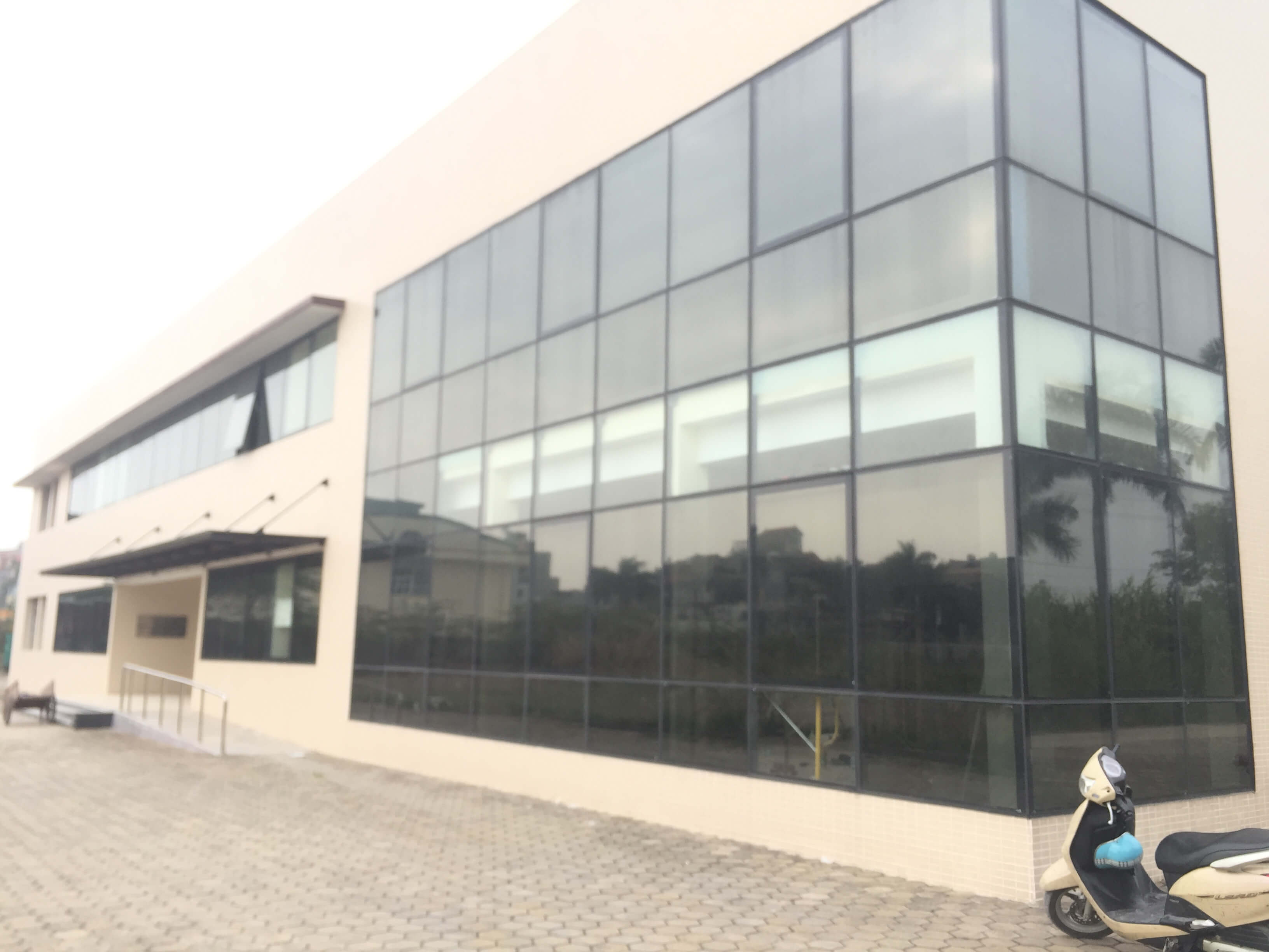 Thi công Phim cách nhiệt GR - CL19