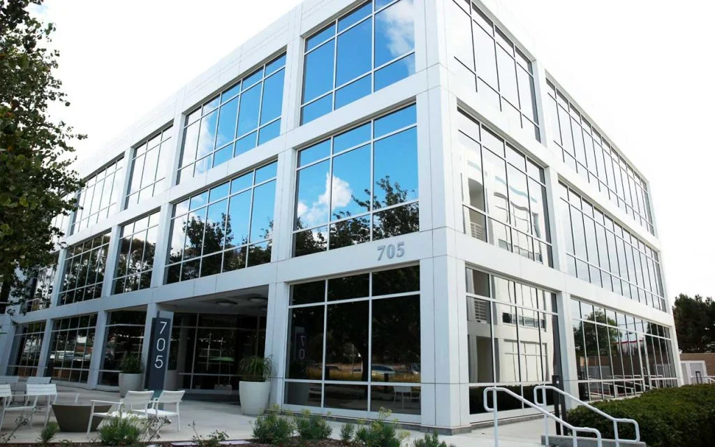 Phim cách nhiệt tạo cho tấm kính sự đồng nhất